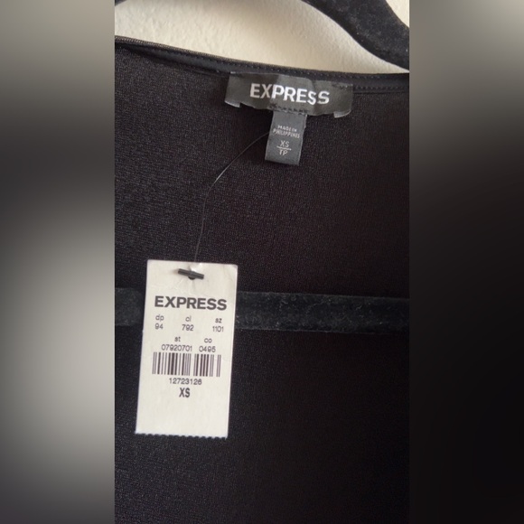 160. Express Gold Silver Metallic Maxi Dress - Picture 5 of 6